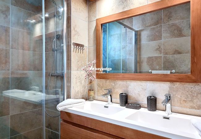 Apartment in Saint-Gilles les Bains - Lilas, 2-bedroom 2 minutes from Boucan Canot beach – Saint-Gilles Apartment in Saint-Gilles les Bains - Lilas, 2-bedroom 2 minutes from Boucan Canot beach – Saint-Gilles