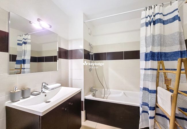 Apartment in Sainte-Clotilde - Casa Nostra - T2 close to the Clinic - Sainte-Clotilde Apartment in Sainte-Clotilde - Casa Nostra - T2 close to the Clinic - Sainte-Clotilde