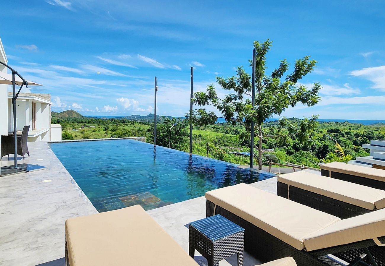 Villa in Hell-Ville - Villa Sambirano – 4 bedroom villa with pool and sea view – Nosy Be