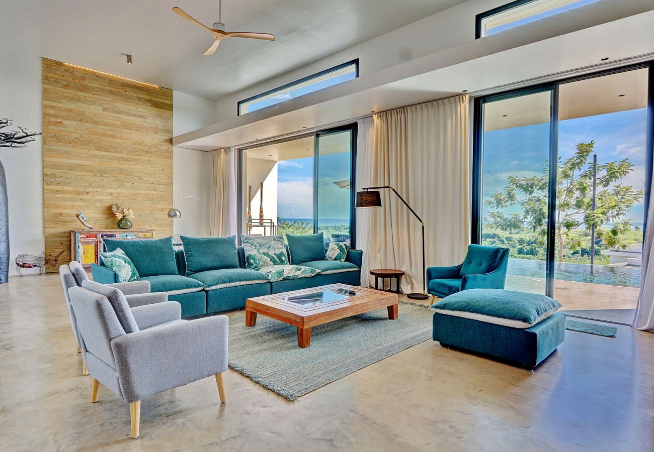Villa in Hell-Ville - Villa Sambirano – 4 bedroom villa with pool and sea view – Nosy Be