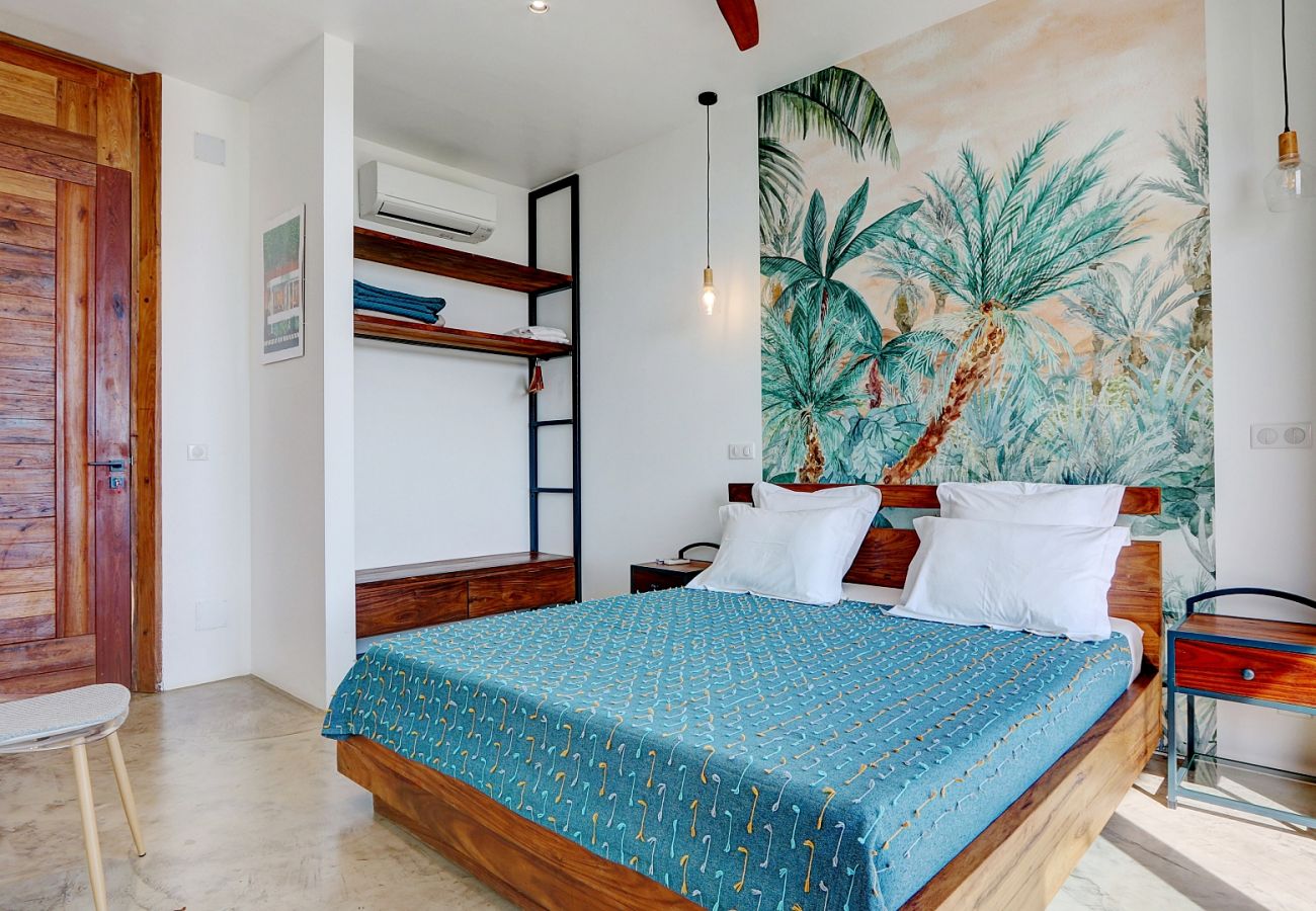 Villa in Hell-Ville - Villa Sambirano – 4 bedroom villa with pool and sea view – Nosy Be