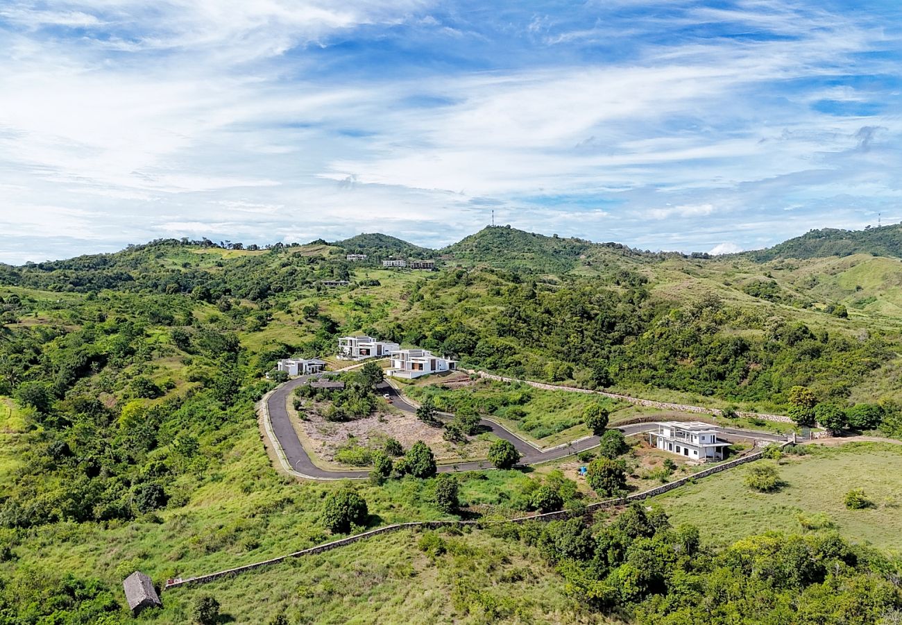 Villa in Hell-Ville - Villa Sambirano – 4 bedroom villa with pool and sea view – Nosy Be