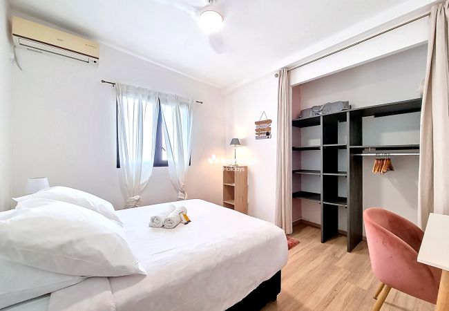 House in Saint-Leu - Villa Tropical View, 160m² villa with swimming pool in Saint-Leu House in Saint-Leu - Villa Tropical View, 160m² villa with swimming pool in Saint-Leu