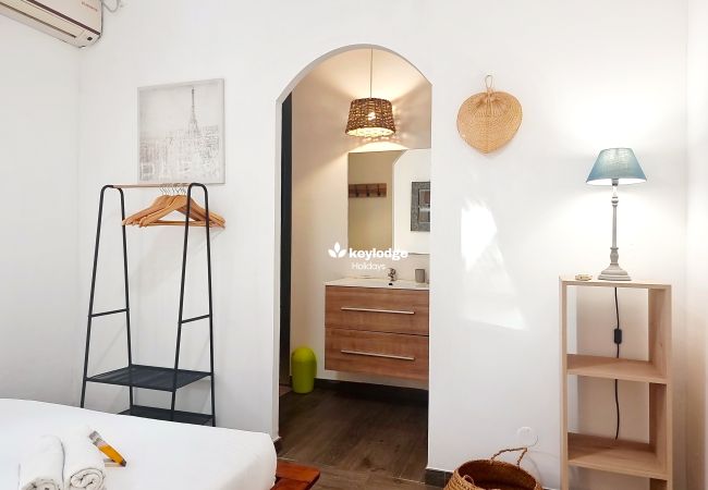 House in Saint-Leu - Villa Tropical View, 160m² villa with swimming pool in Saint-Leu House in Saint-Leu - Villa Tropical View, 160m² villa with swimming pool in Saint-Leu