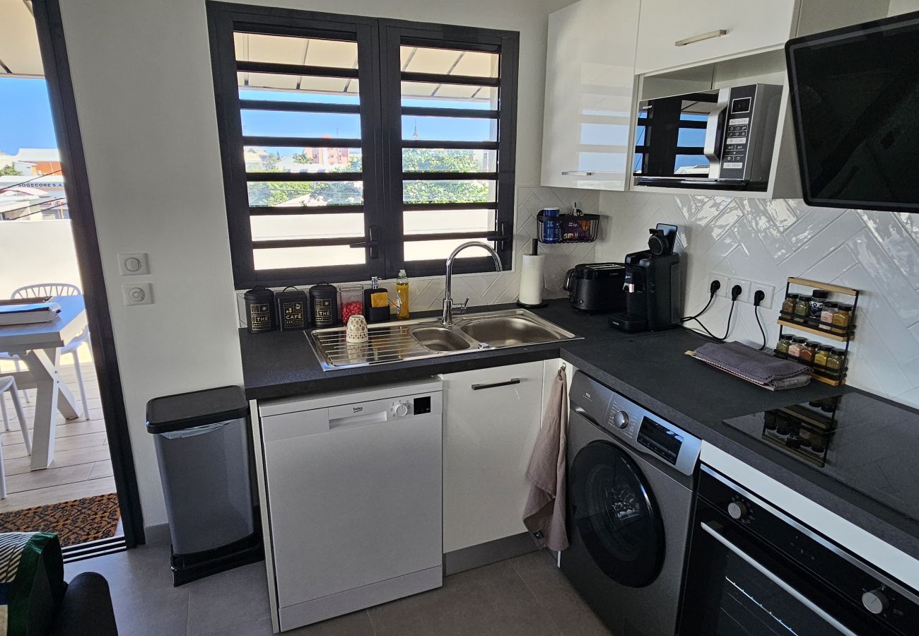 Apartment in SAINT-PIERRE - Kaz des Epices – 2 bedrooms apartment – Saint-Pierre Apartment in SAINT-PIERRE - Kaz des Epices – 2 bedrooms apartment – Saint-Pierre