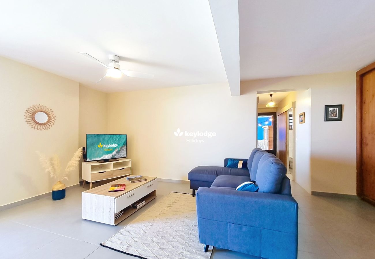 House in SAINTE-MARIE - Bleu des Ô - 66m² house with jacuzzi and sauna