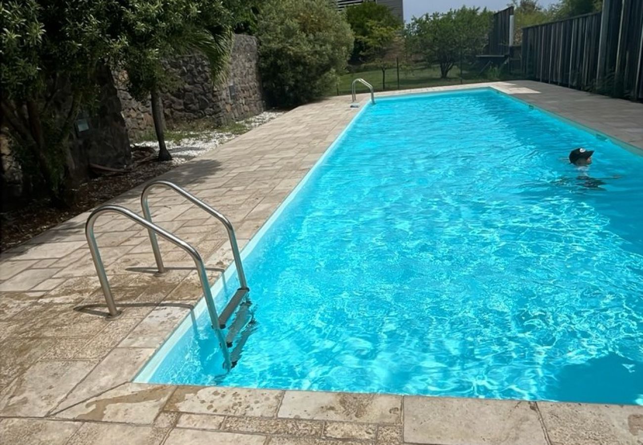 Apartment in Saint-Leu - T3 Rosa – 59m² with shared pool – Saint-Leu