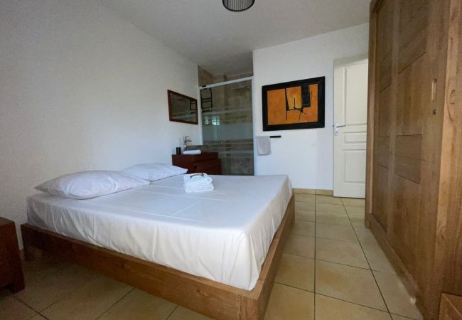 Apartment in Saint-Gilles les Bains - T3 Hevi – 68m² with outdoor terrace and communal pool – La Saline-les-Bains