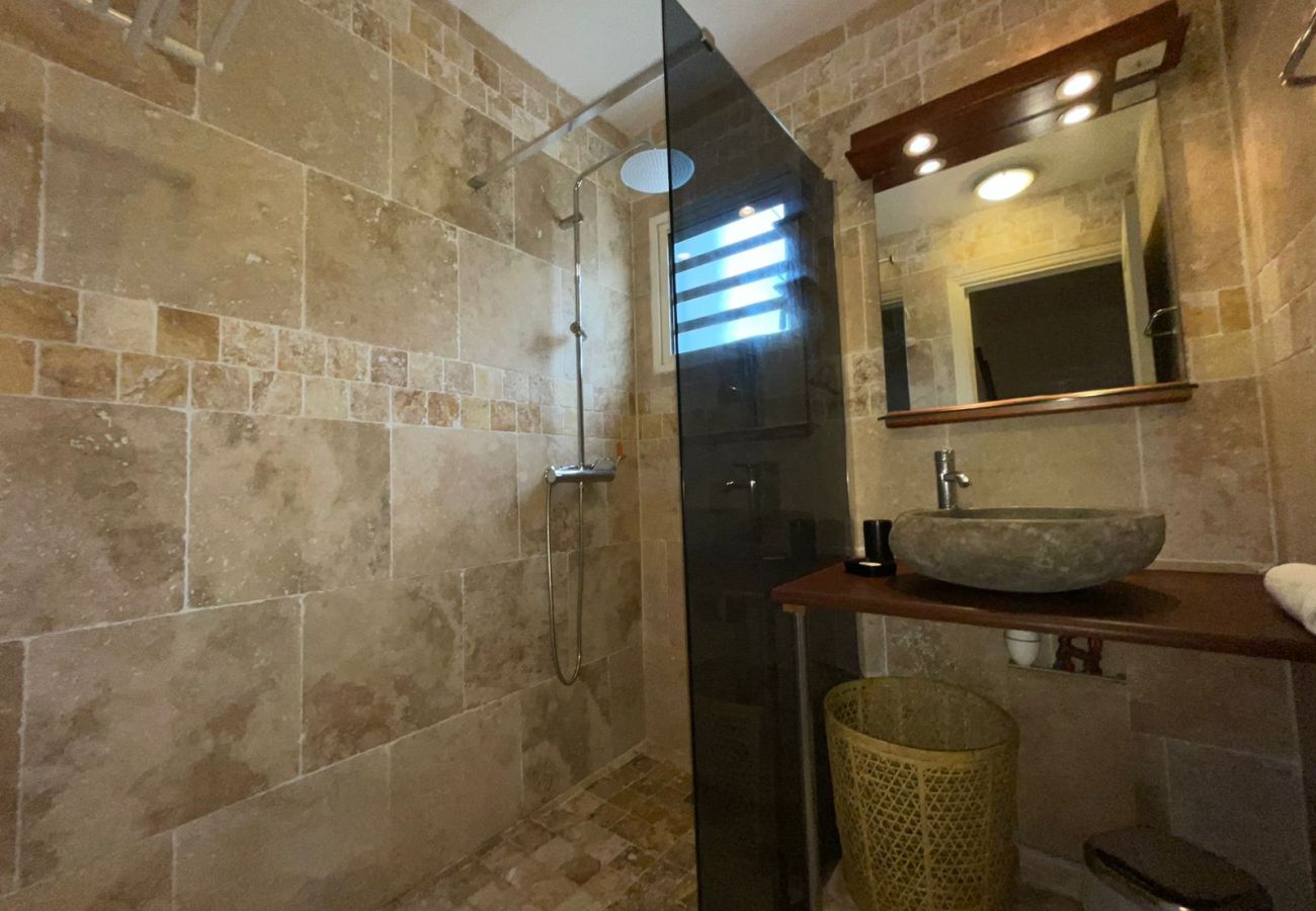 Apartment in Saint-Gilles les Bains - T3 Hevi – 68m² with outdoor terrace and communal pool – La Saline-les-Bains