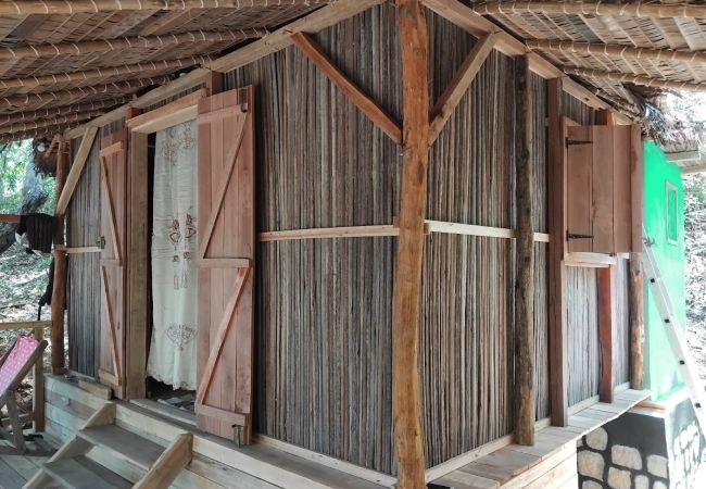 Cabin in Hell-Ville - Ecolodge Nosy Be – Nosy Be