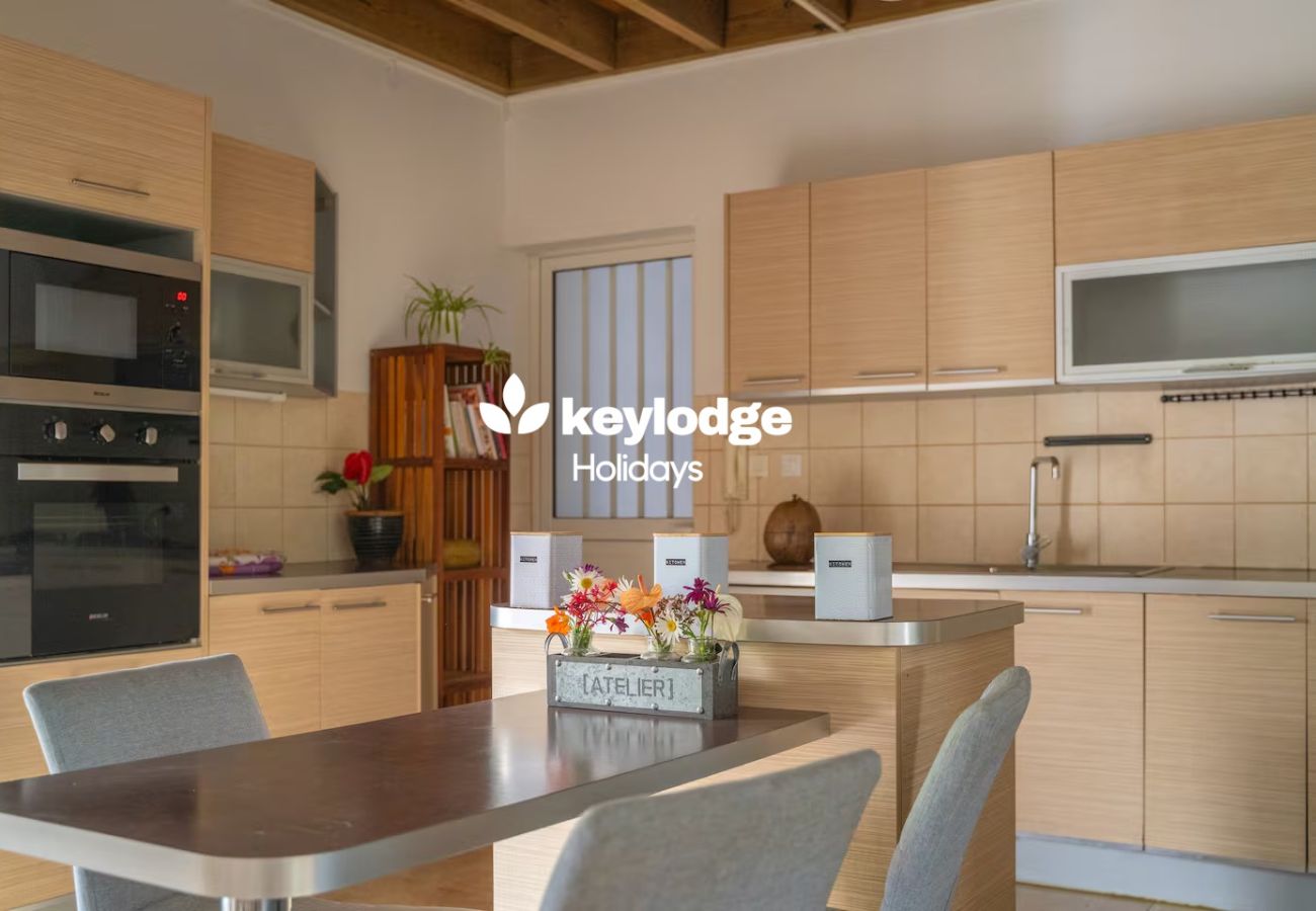 House in LA POSSESSION - Evasion-Dos D’ane*** – 4-bedroom Villa with jacuzzi – La Possession