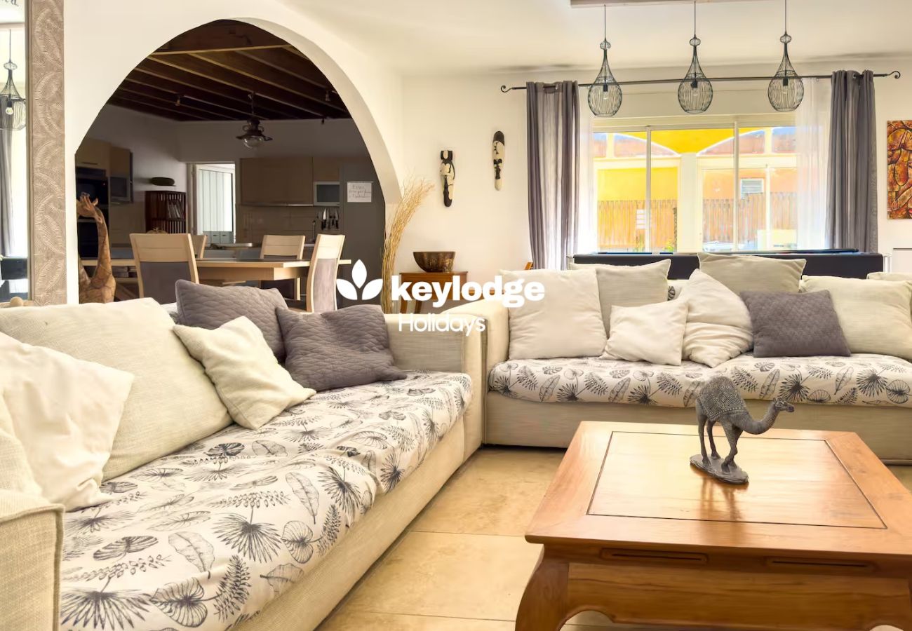 House in LA POSSESSION - Evasion-Dos D’ane*** – 4-bedroom Villa with jacuzzi – La Possession