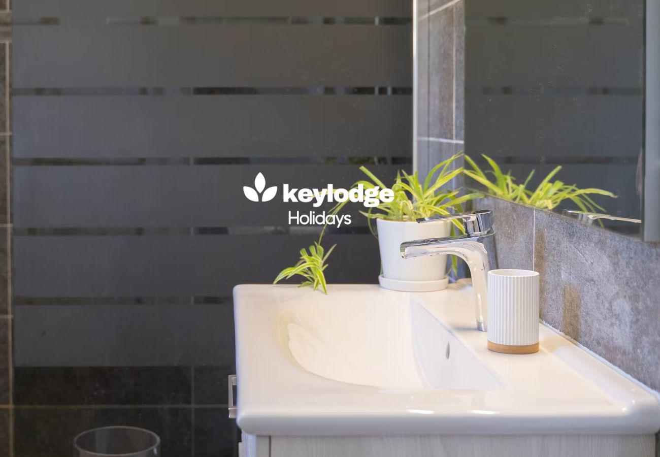 House in LA POSSESSION - Evasion-Dos D’ane*** – 4-bedroom Villa with jacuzzi – La Possession