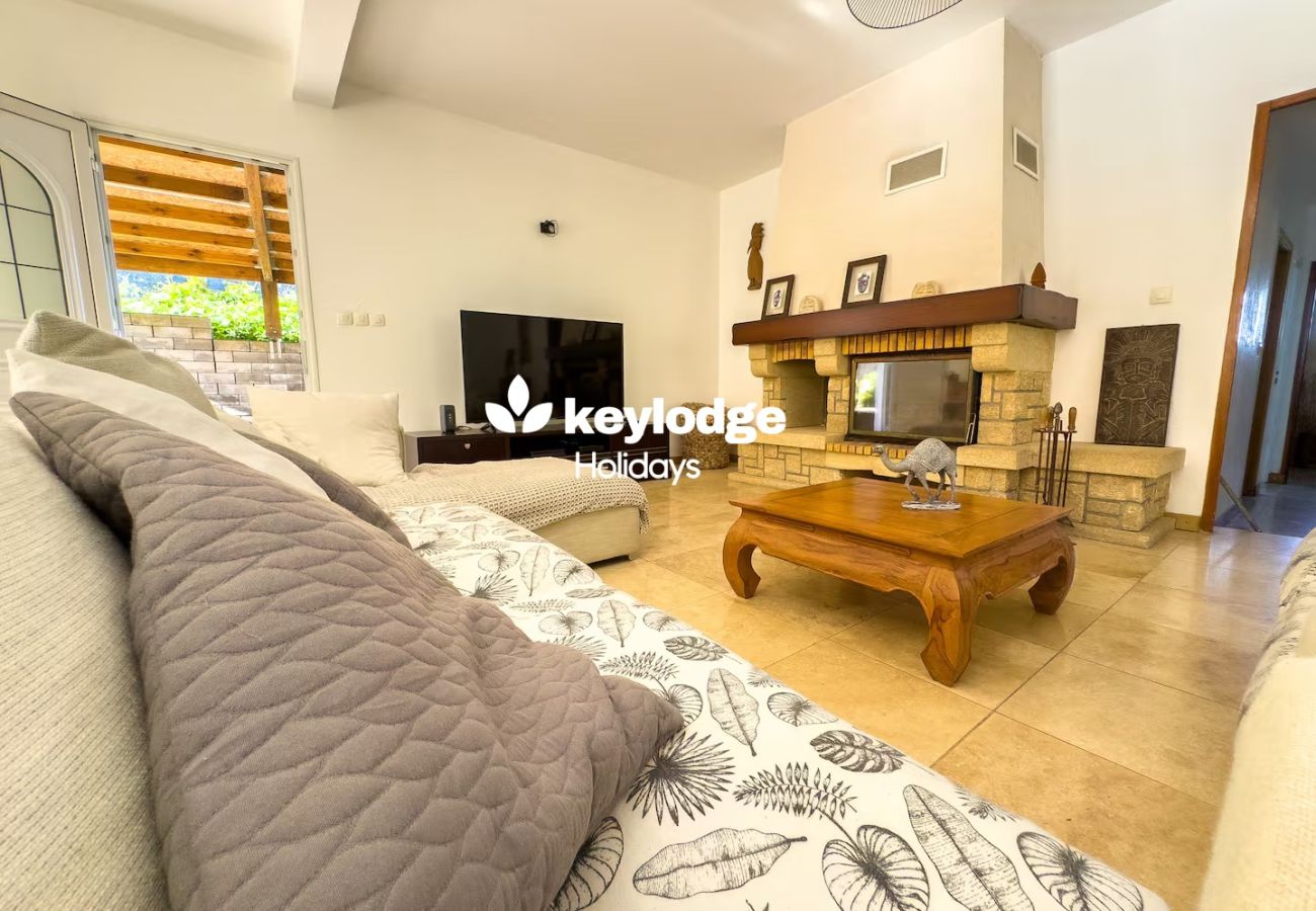 House in LA POSSESSION - Evasion-Dos D’ane*** – 4-bedroom Villa with jacuzzi – La Possession