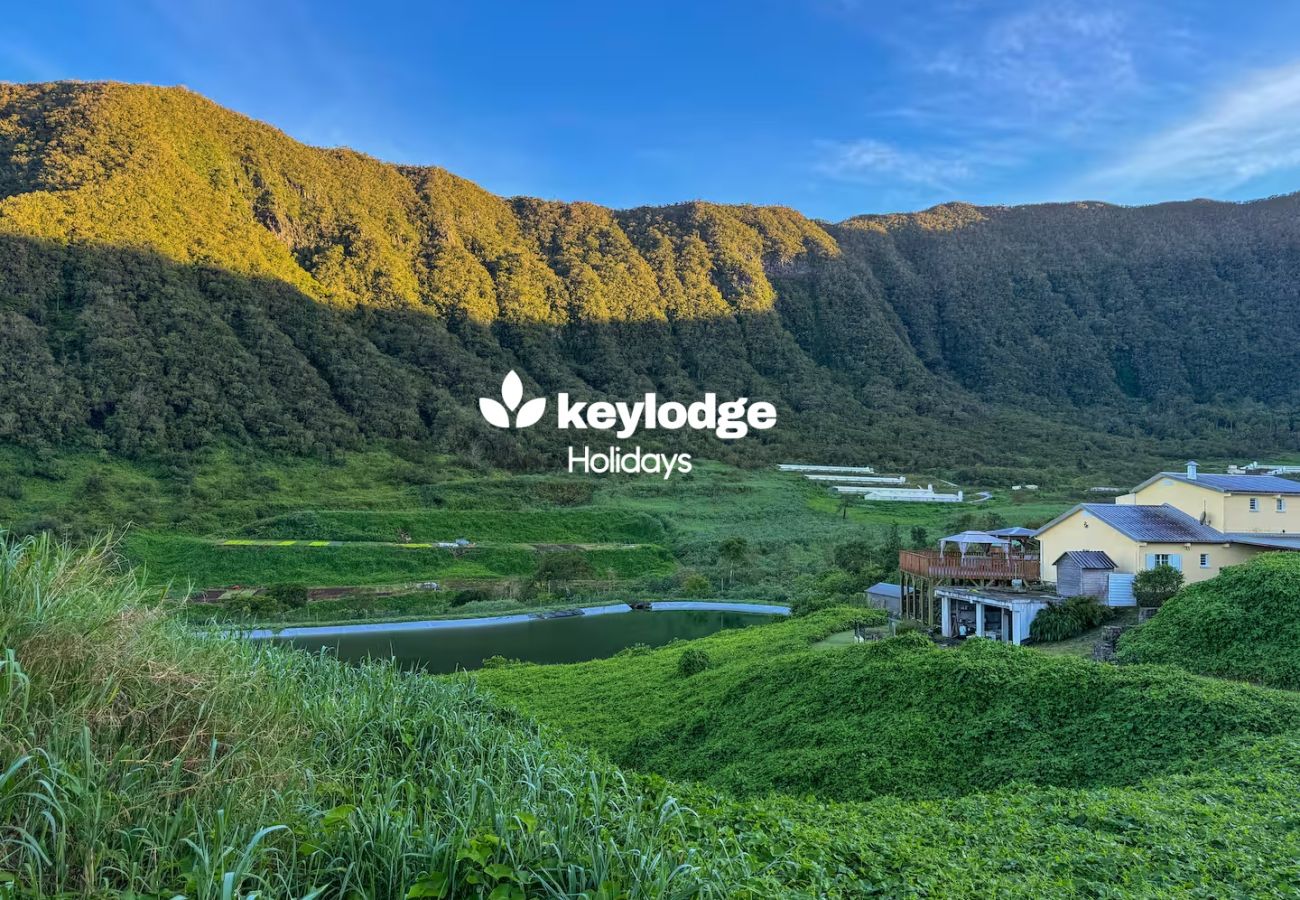 House in LA POSSESSION - Evasion-Dos D’ane*** – 4-bedroom Villa with jacuzzi – La Possession