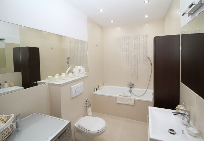 Maison à Saint-Gilles les Bains - Démo - 300m2 - Piscine - Plage de l'Ermitage Maison à Saint-Gilles les Bains - Démo - 300m2 - Piscine - Plage de l'Ermitage