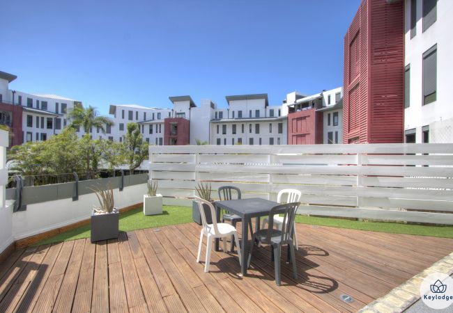 Appartement à Saint Pierre - T2 - Ti Patio*** - 38 m2 - Front de Mer - Saint-Pierre    Appartement à Saint Pierre - T2 - Ti Patio*** - 38 m2 - Front de Mer - Saint-Pierre