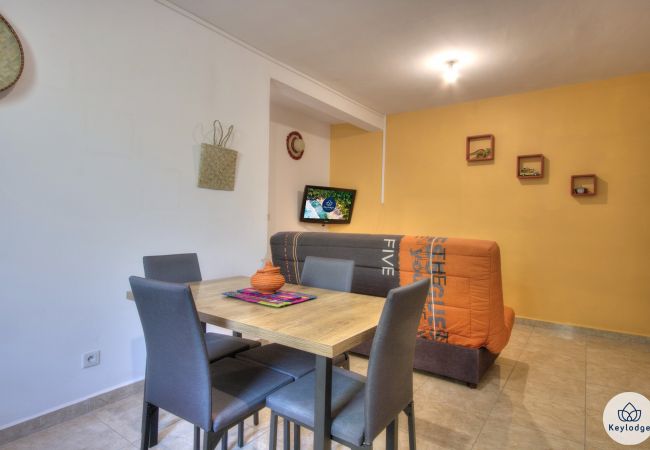 Appartement à Saint Pierre - T2 - Mahavel’Péi - 42 m2 – Proche de Saint-Pierre    Appartement à Saint Pierre - T2 - Mahavel’Péi - 42 m2 – Proche de Saint-Pierre