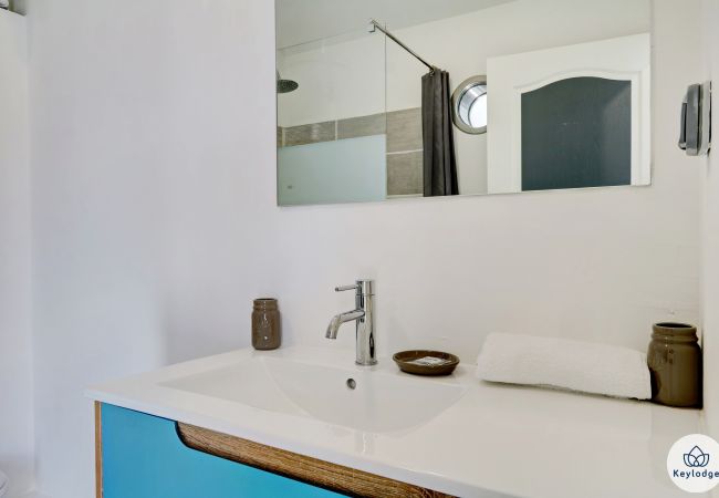 Studio à Saint Pierre - T1 - Perl’Ocean 3*** - 32 m2 - Piscine - Saint-Pierre Studio à Saint Pierre - T1 - Perl’Ocean 3*** - 32 m2 - Piscine - Saint-Pierre