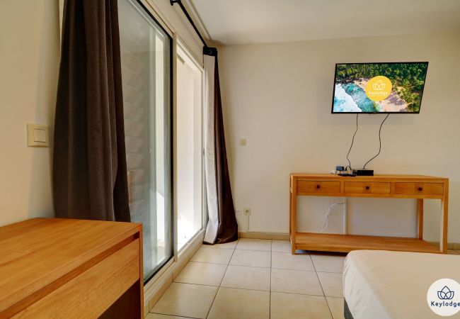 Studio à Saint Denis - T1 – Le Rive Gauche** –23 m2 – Proche centre Saint-Denis Studio à Saint Denis - T1 – Le Rive Gauche** –23 m2 – Proche centre Saint-Denis