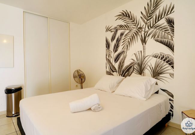 Studio à Saint Denis - T1 – Le Rive Gauche** –23 m2 – Proche centre Saint-Denis Studio à Saint Denis - T1 – Le Rive Gauche** –23 m2 – Proche centre Saint-Denis