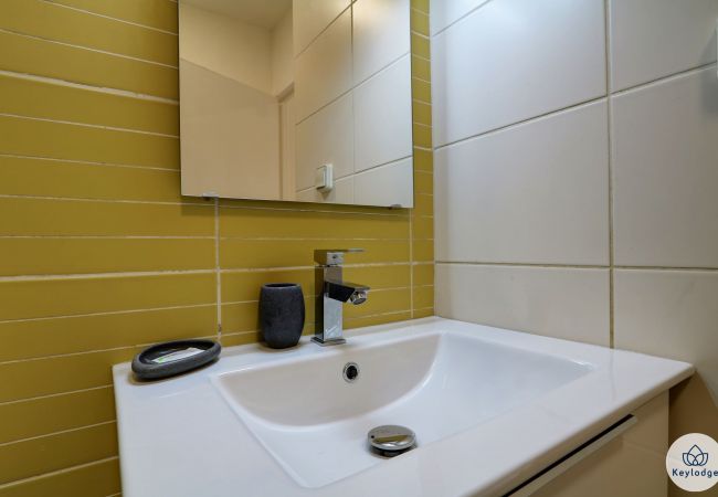 Studio à Saint Denis - T1 – Le Rive Gauche** –23 m2 – Proche centre Saint-Denis Studio à Saint Denis - T1 – Le Rive Gauche** –23 m2 – Proche centre Saint-Denis