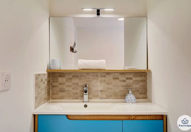 Appartement à Sainte-Clotilde - T2 – Aux Pluies d’Or – 47 m2 – Saint-Denis Appartement à Sainte-Clotilde - T2 – Aux Pluies d’Or – 47 m2 – Saint-Denis