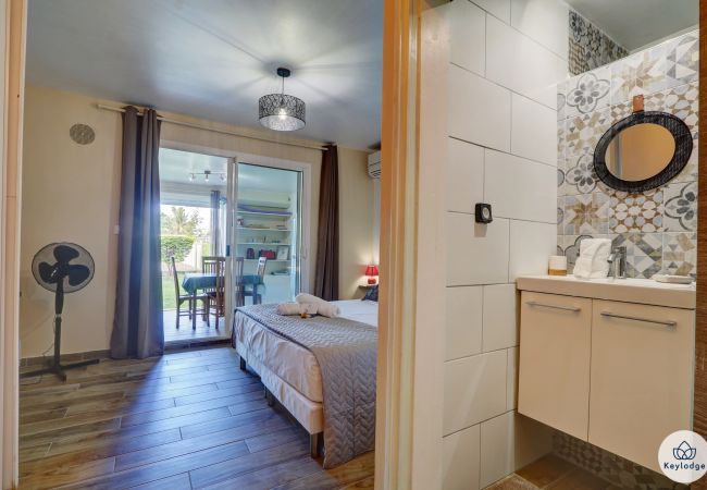 Studio à Saint-Gilles les Bains - T1 – Ti Bringelle*** – La Saline-les-Bains Studio à Saint-Gilles les Bains - T1 – Ti Bringelle*** – La Saline-les-Bains