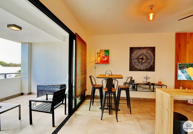 Appartement à Saint-Gilles les Bains - Le Alyssa - T3 – 50 m2 – Ermitage Les Bains Appartement à Saint-Gilles les Bains - Le Alyssa - T3 – 50 m2 – Ermitage Les Bains