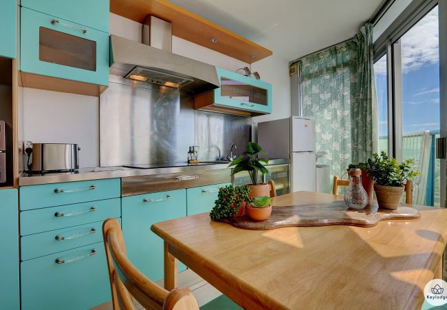 Appartement à Sainte-Clotilde - T2 – Les 3 Bertels** - Vue mer -  Sainte-Clotilde  Appartement à Sainte-Clotilde - T2 – Les 3 Bertels** - Vue mer -  Sainte-Clotilde
