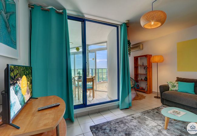 Appartement à Sainte-Clotilde - T2 – Les 3 Bertels** - Vue mer -  Sainte-Clotilde  Appartement à Sainte-Clotilde - T2 – Les 3 Bertels** - Vue mer -  Sainte-Clotilde