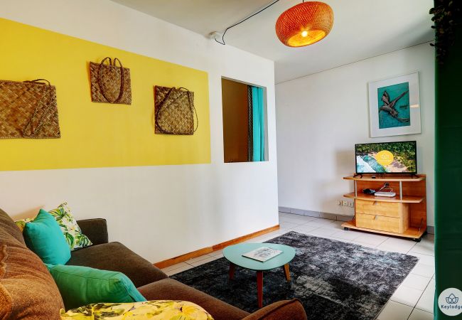 Appartement à Sainte-Clotilde - T2 – Les 3 Bertels** - Vue mer -  Sainte-Clotilde  Appartement à Sainte-Clotilde - T2 – Les 3 Bertels** - Vue mer -  Sainte-Clotilde