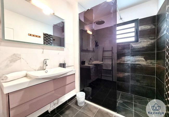 Appartement à Saint Denis - T3 – Le Waikiki – Proche centre Saint-Denis Appartement à Saint Denis - T3 – Le Waikiki – Proche centre Saint-Denis