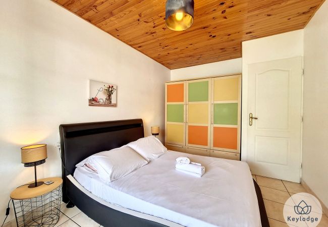 Appartement à Saint Denis - T3 – Paul et Aliette*** – 70 m² – Près du centre-ville de St-Denis Appartement à Saint Denis - T3 – Paul et Aliette*** – 70 m² – Près du centre-ville de St-Denis