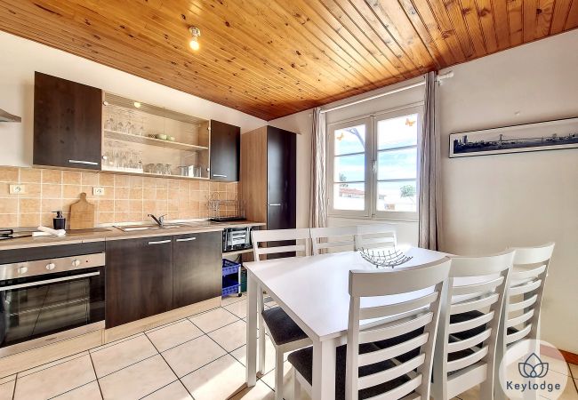 Appartement à Saint Denis - T3 – Paul et Aliette*** – 70 m² – Près du centre-ville de St-Denis Appartement à Saint Denis - T3 – Paul et Aliette*** – 70 m² – Près du centre-ville de St-Denis