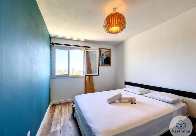 Appartement à Saint Denis -  T3 Bô'Pi - 79m² - Saint-Denis proche du CHU Appartement à Saint Denis -  T3 Bô'Pi - 79m² - Saint-Denis proche du CHU