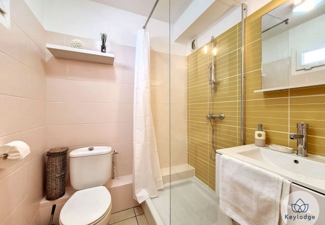 Studio à Saint Denis - Studio bis – Manoa**- 25 m² - Saint-Denis Studio à Saint Denis - Studio bis – Manoa**- 25 m² - Saint-Denis