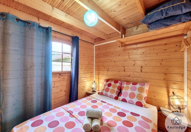 Bungalow à SAINT-LOUIS - Jardin de Montplaisir - Joli Coeur – Bungalow 25m² avec jacuzzi et vue sur la montagne – Saint-Louis Bungalow à SAINT-LOUIS - Jardin de Montplaisir - Joli Coeur – Bungalow 25m² avec jacuzzi et vue sur la montagne – Saint-Louis