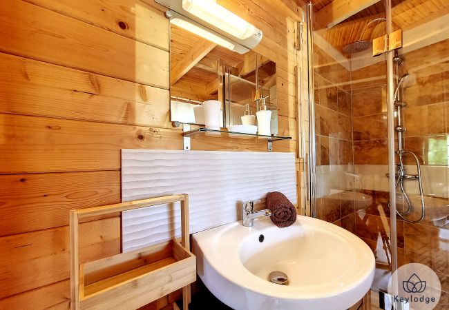 Bungalow à SAINT-LOUIS - Jardin de Montplaisir - Scheffléra – Bungalow 25m² avec vue sur la montagne – Saint-Louis Bungalow à SAINT-LOUIS - Jardin de Montplaisir - Scheffléra – Bungalow 25m² avec vue sur la montagne – Saint-Louis