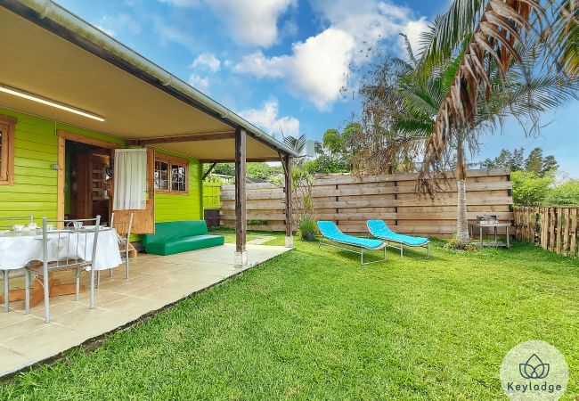 Bungalow à SAINT-LOUIS - Jardin de Montplaisir - Yucca – Bungalow 25m² avec vue sur la montagne – Saint-Louis Bungalow à SAINT-LOUIS - Jardin de Montplaisir - Yucca – Bungalow 25m² avec vue sur la montagne – Saint-Louis