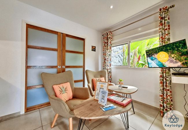 Studio à LES AVIRONS - Balcons du Sud, Le Cardinal –T1 bis 35m² avec bassin détente commun – Les Avirons Studio à LES AVIRONS - Balcons du Sud, Le Cardinal –T1 bis 35m² avec bassin détente commun – Les Avirons