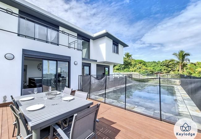 Maison à Saint-Paul - Villa One - 127 m² avec piscine – Saint-Paul Maison à Saint-Paul - Villa One - 127 m² avec piscine – Saint-Paul