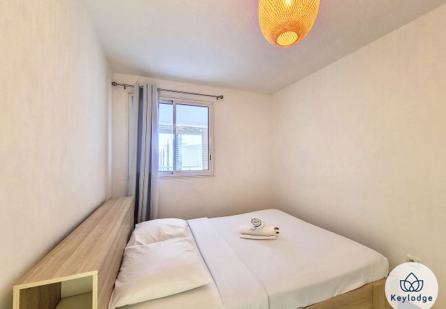 Appartement à Saint Denis - T3 – Kheyl Home** - 47 m² -  Ste-Clotilde Appartement à Saint Denis - T3 – Kheyl Home** - 47 m² -  Ste-Clotilde