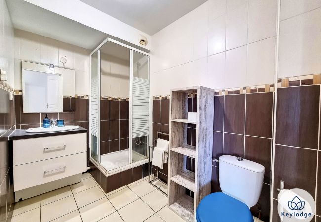 Appartement à Saint Denis - T2 – Louise - 50 m² - Près du centre-ville de Saint-Denis Appartement à Saint Denis - T2 – Louise - 50 m² - Près du centre-ville de Saint-Denis