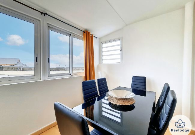 Appartement à Saint Denis - T2 – Louise - 50 m² - Près du centre-ville de Saint-Denis Appartement à Saint Denis - T2 – Louise - 50 m² - Près du centre-ville de Saint-Denis