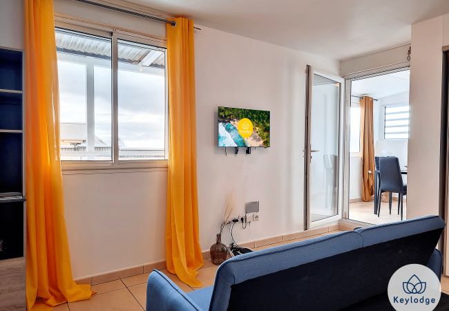 Appartement à Saint Denis - T2 – Louise - 50 m² - Près du centre-ville de Saint-Denis Appartement à Saint Denis - T2 – Louise - 50 m² - Près du centre-ville de Saint-Denis