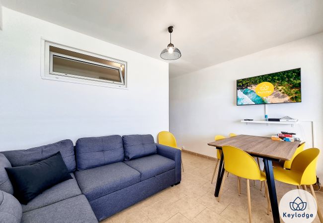 Appartement à Saint-Leu - T3 duplex pieds dans l’eau – Mosala 5 – Saint-Leu Appartement à Saint-Leu - T3 duplex pieds dans l’eau – Mosala 5 – Saint-Leu