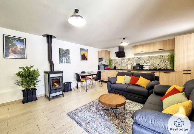 Maison à LE TAMPON - Villa Marie France – 60 m² - avec sauna et jacuzzi à la Plaine des cafres Maison à LE TAMPON - Villa Marie France – 60 m² - avec sauna et jacuzzi à la Plaine des cafres