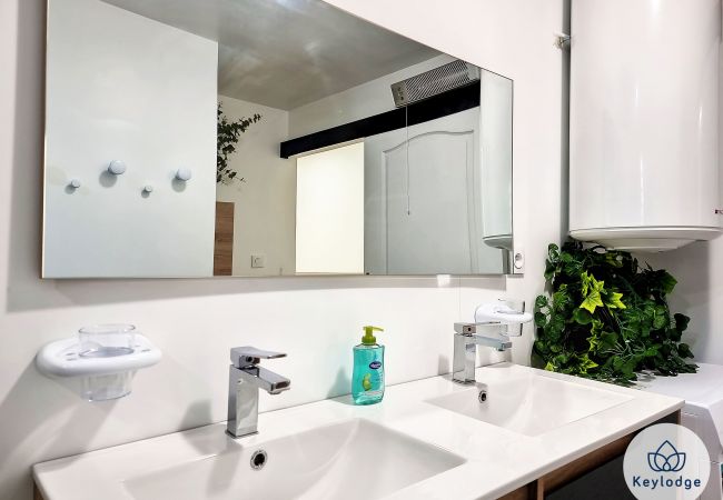 Maison à LE TAMPON - Villa Marie France – 60 m² - avec sauna et jacuzzi à la Plaine des cafres Maison à LE TAMPON - Villa Marie France – 60 m² - avec sauna et jacuzzi à la Plaine des cafres