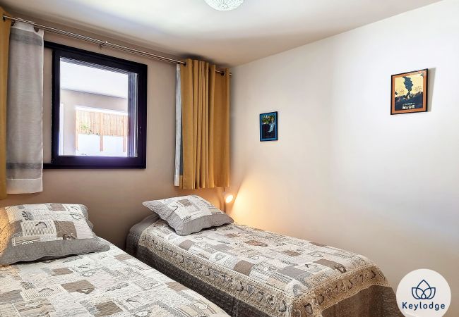 Maison à LE TAMPON - Villa Marie France – 60 m² - avec sauna et jacuzzi à la Plaine des cafres Maison à LE TAMPON - Villa Marie France – 60 m² - avec sauna et jacuzzi à la Plaine des cafres
